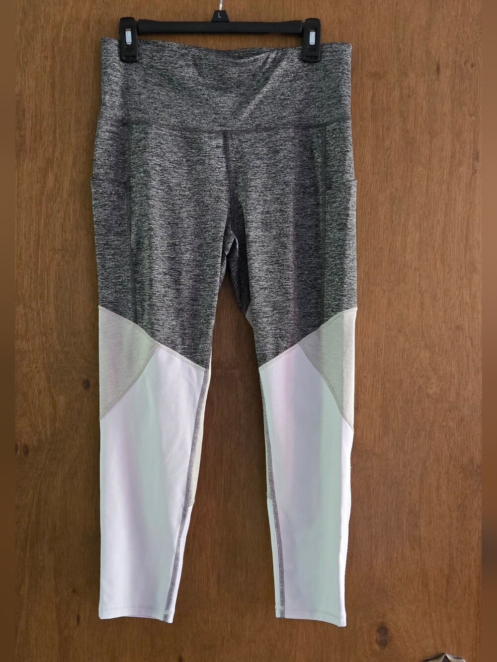 Xersion Gray & White Colorblock High-Rise Leggings